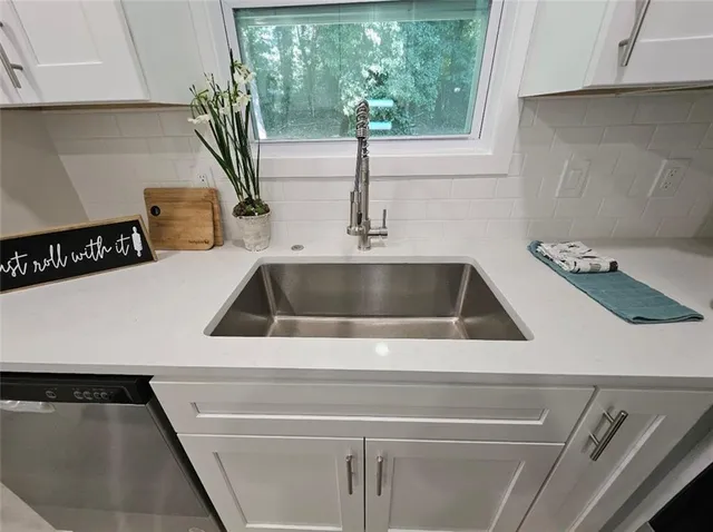 $2,300 | 2968 McGlynn Court, Decatur, GA 30034