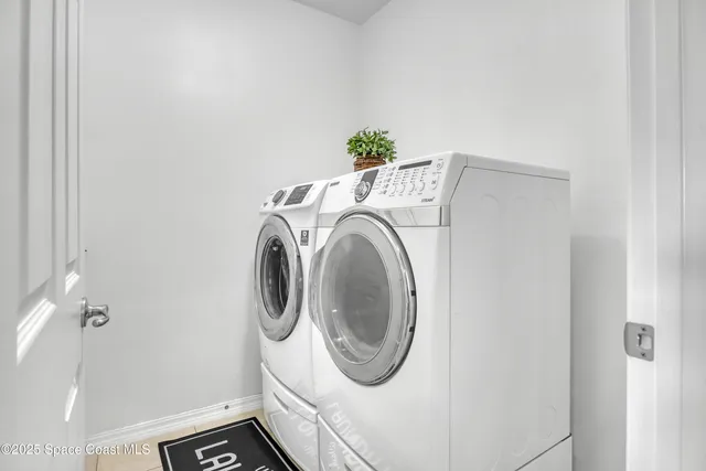 $448,900 | 1121 Morgan Circle Northeast, Palm Bay, FL 32905