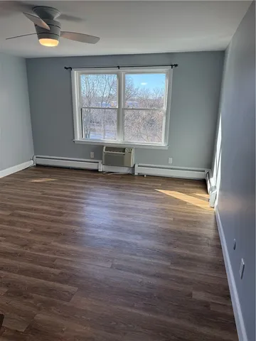 $1,800 | 510 Child Street, Unit 311A, Warren, RI 02885