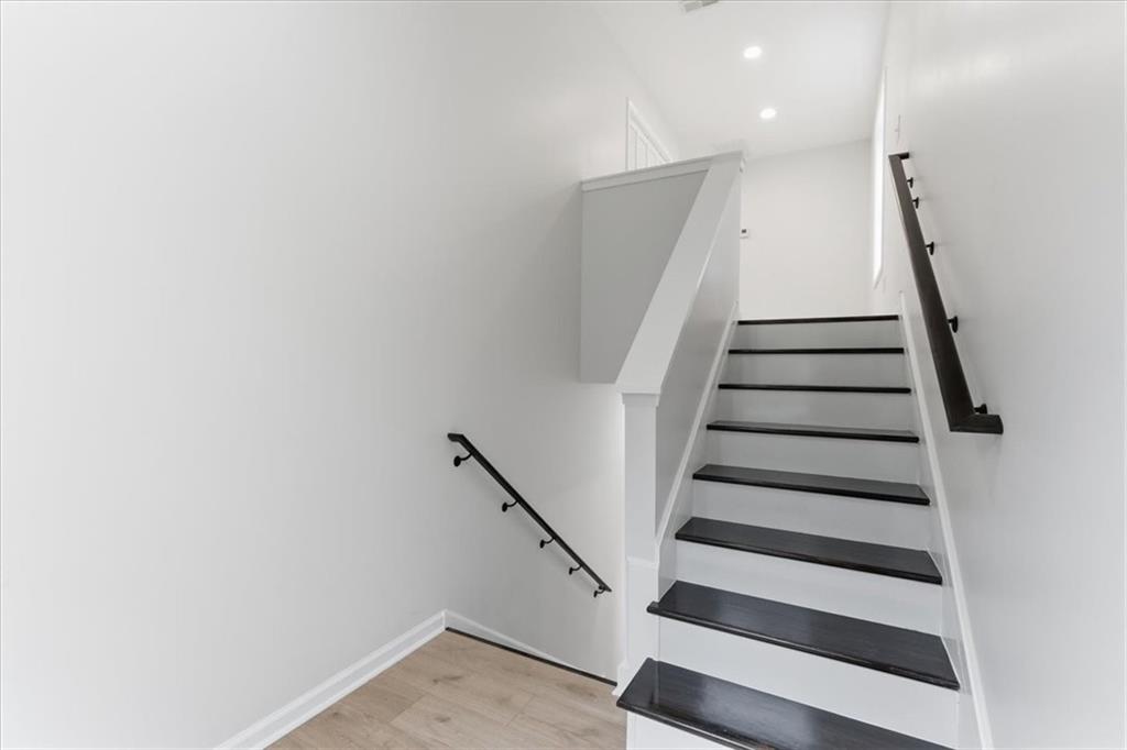 119 Jackson Street Cedartown, GA 30125 - Photo 23 of 58 a view of entryway