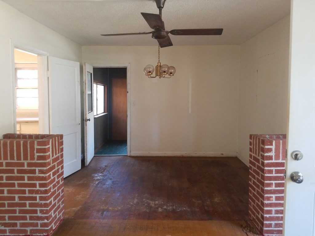 2127 Avalon Road Columbus, GA 31907 - Photo 5 of 30