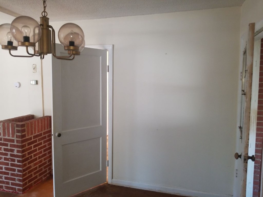 2127 Avalon Road Columbus, GA 31907 - Photo 6 of 30