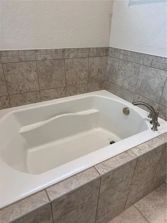 $3,195 | 5810 Christiansen Court, Lakeland, FL 33812