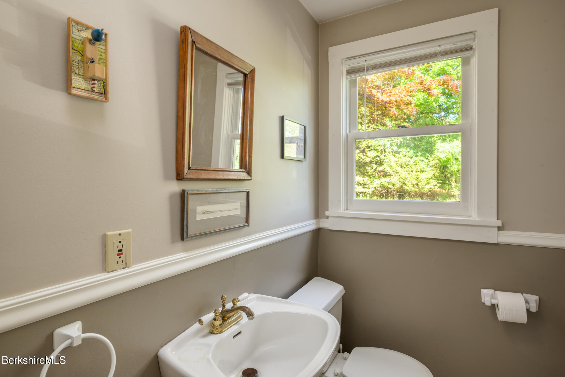 132 White Oaks Road Williamstown, MA 01267 - Photo 21 of 42 Half bath