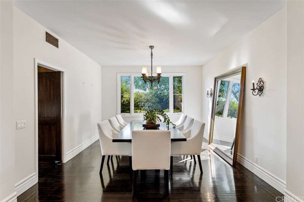 23471 Park Colombo Calabasas, CA 91302 - Photo 11 of 54