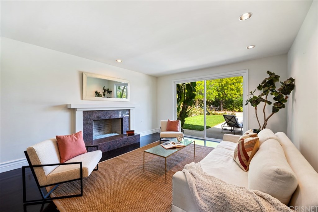 23471 Park Colombo Calabasas, CA 91302 - Photo 24 of 54