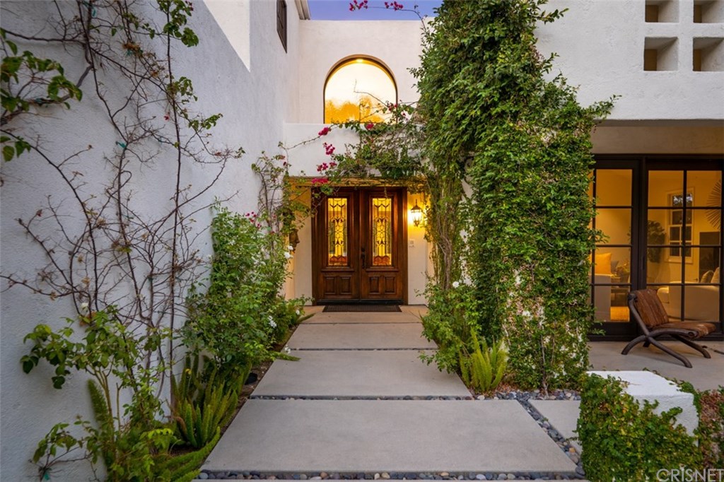 23471 Park Colombo Calabasas, CA 91302 - Photo 4 of 54