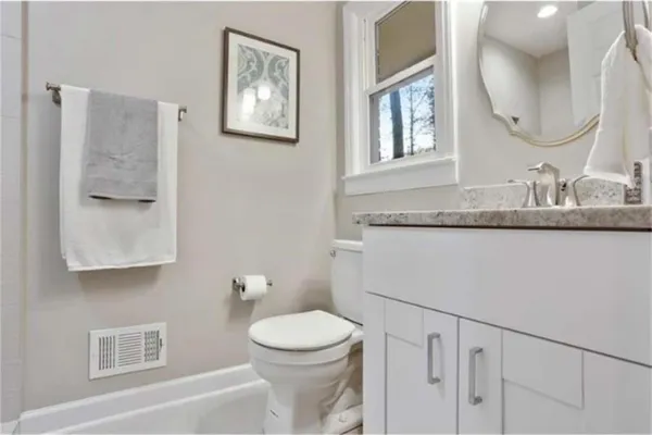 $1,895 | 2980 Pasadena Drive, Decatur, GA 30032