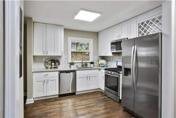 $1,895 | 2980 Pasadena Drive, Decatur, GA 30032