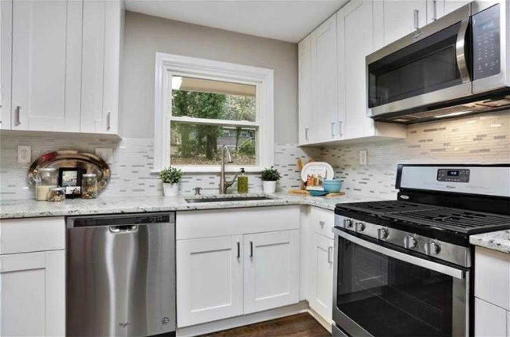 2980 Pasadena Drive Decatur, GA 30032 - Photo 6 of 17