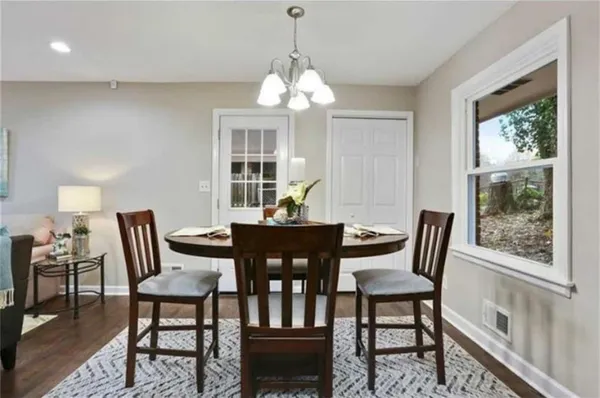 $1,895 | 2980 Pasadena Drive, Decatur, GA 30032