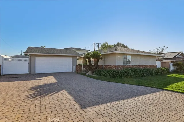 $1,100,000 | 1248 East St James Avenue, Orange, CA 92865