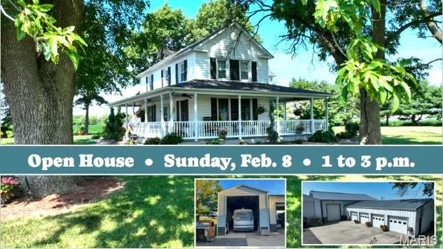 $439,900 | 8221 State Rte 4, Staunton, IL 62088