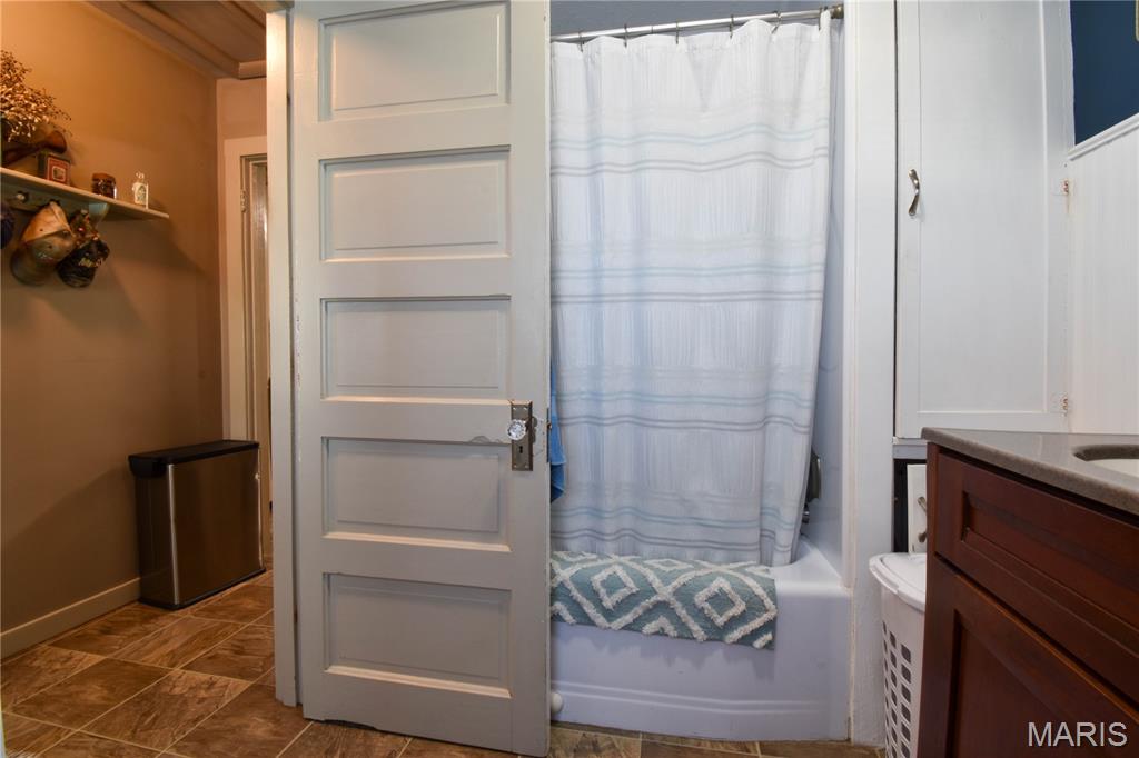 8221 State Rte 4 Staunton, IL 62088 - Photo 18 of 44