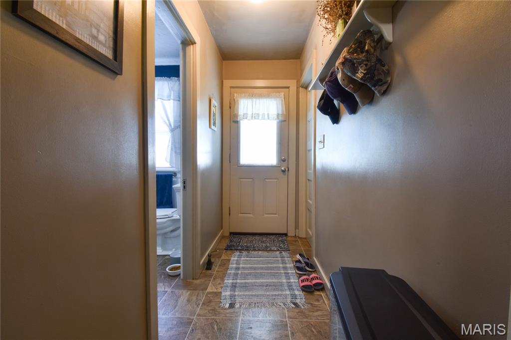 8221 State Rte 4 Staunton, IL 62088 - Photo 19 of 44