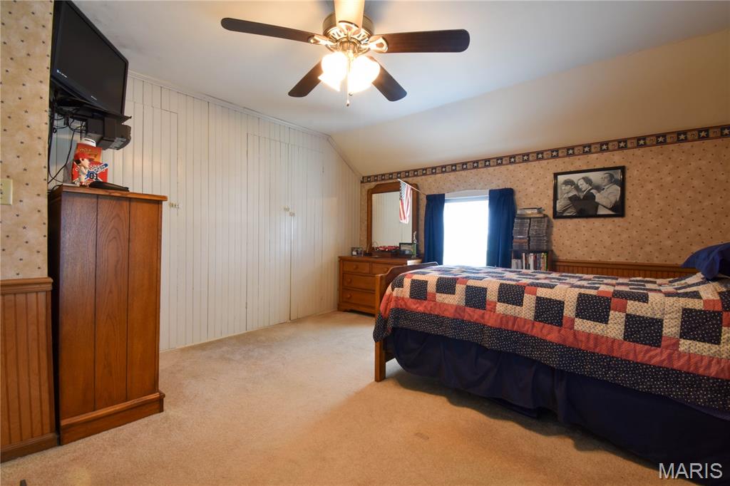 8221 State Rte 4 Staunton, IL 62088 - Photo 26 of 45