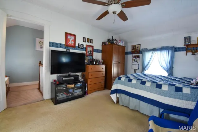 $439,900 | 8221 State Rte 4, Staunton, IL 62088