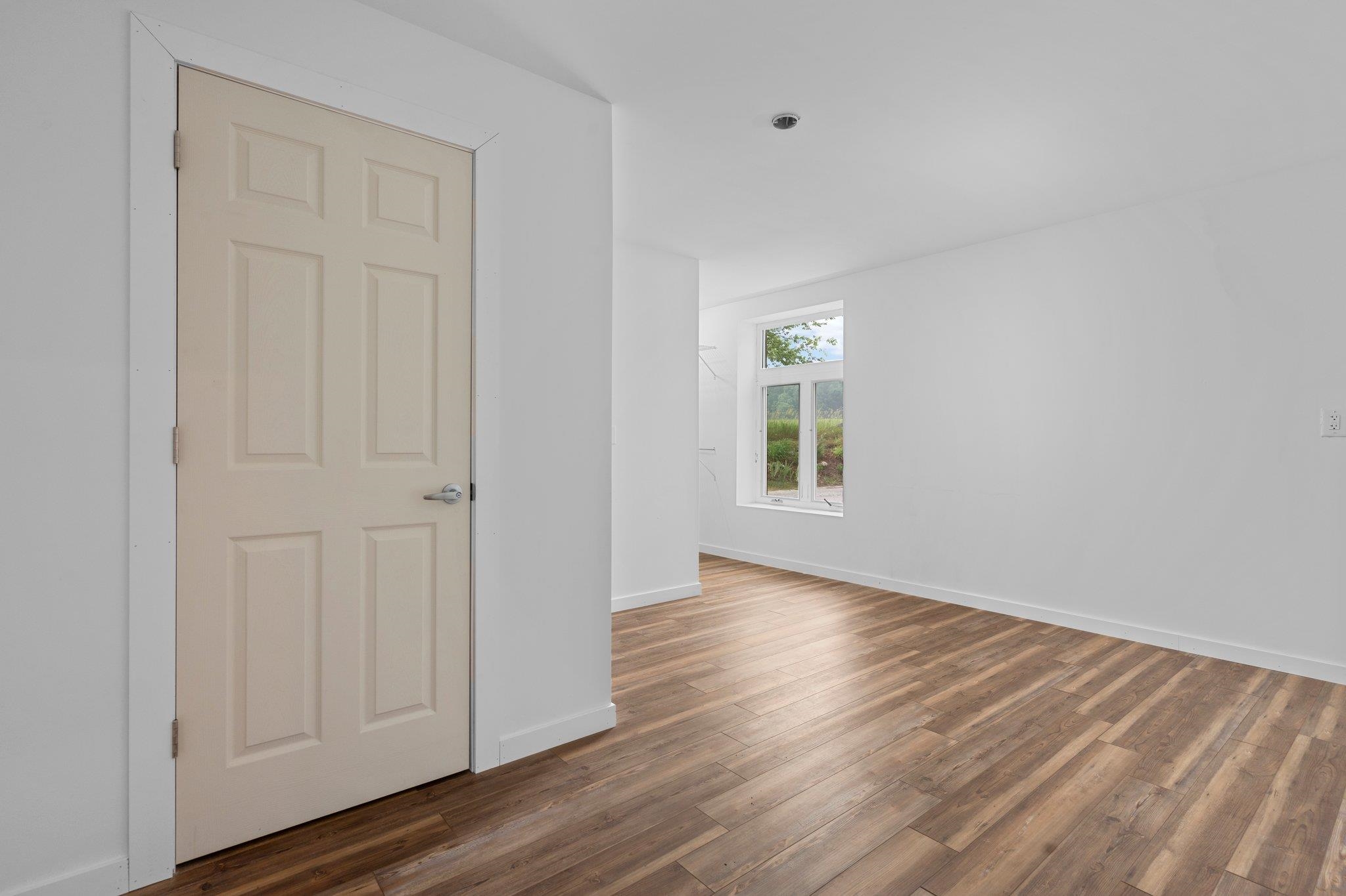 8157 Crisp Road Williamsburg, MI 49690 - Photo 16 of 38 1913028-15.JPG