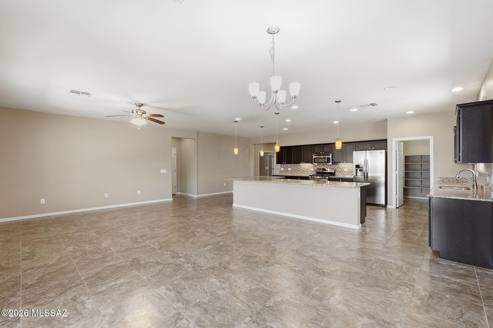 39054 South Running Roses Lane Tucson, AZ 85739 - Photo 27 of 44