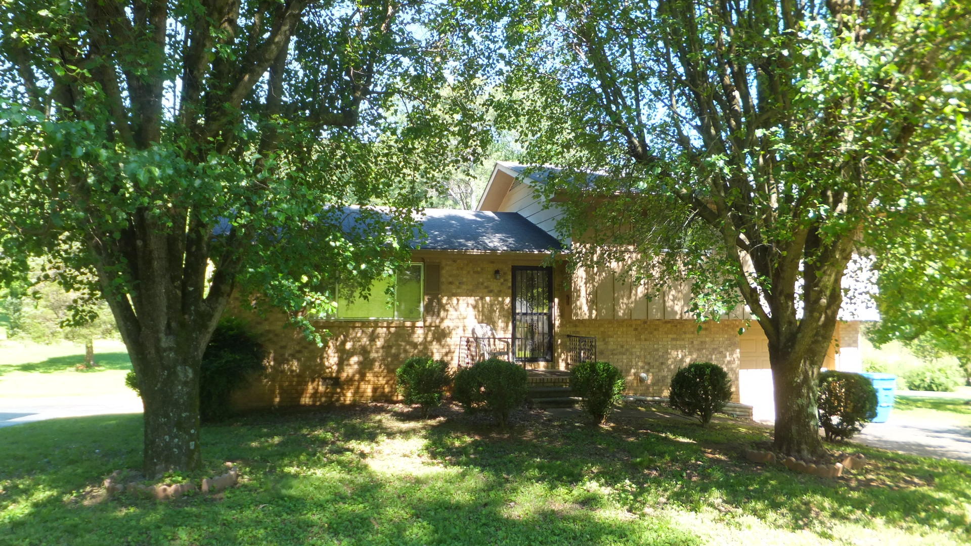 4637 McCahill Road Chattanooga, TN 37415 - Photo 5 of 33 McCahill 001