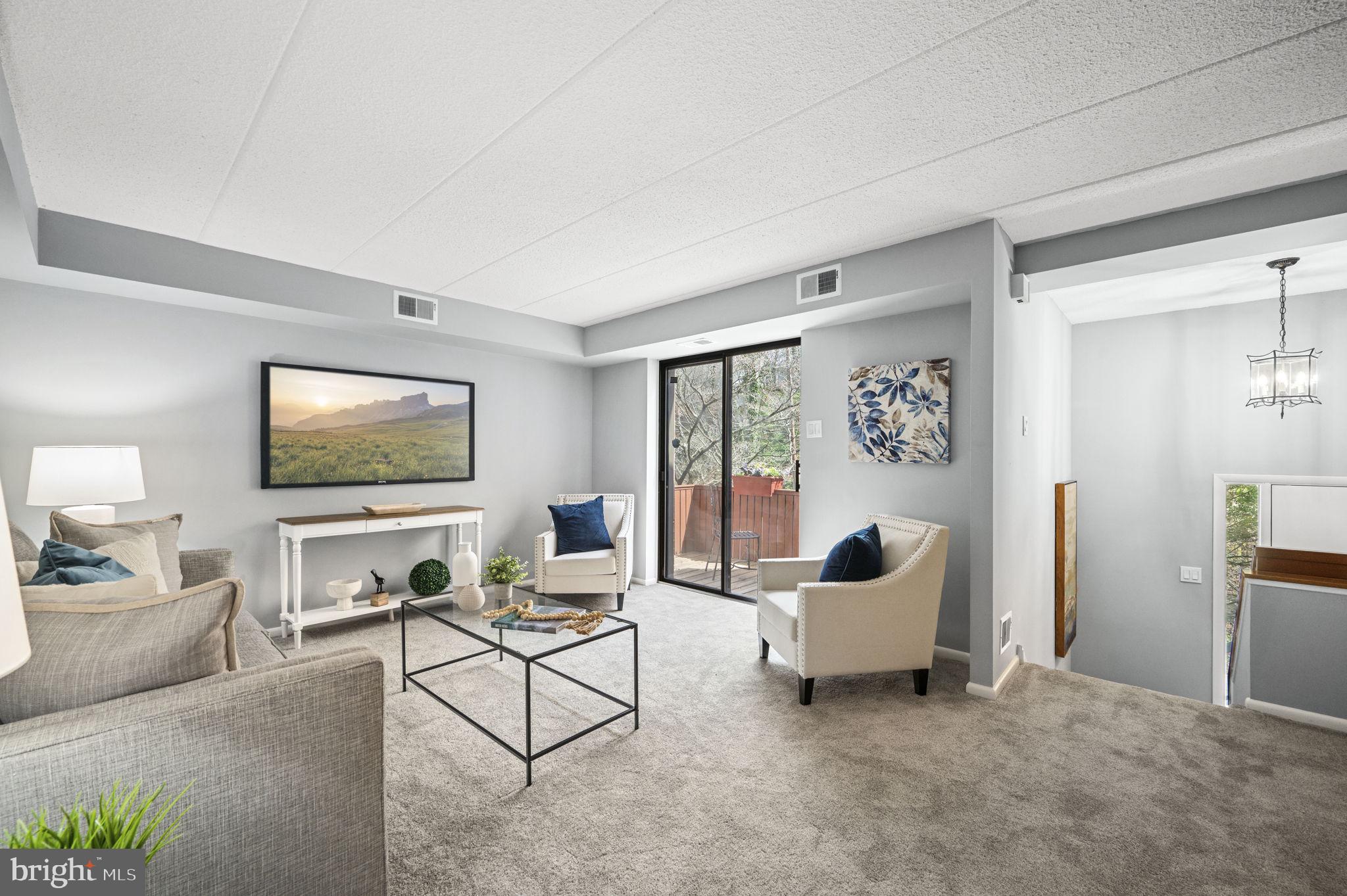 652 North Lemon Street Media, PA 19063 - Photo 3 of 48 Living Room