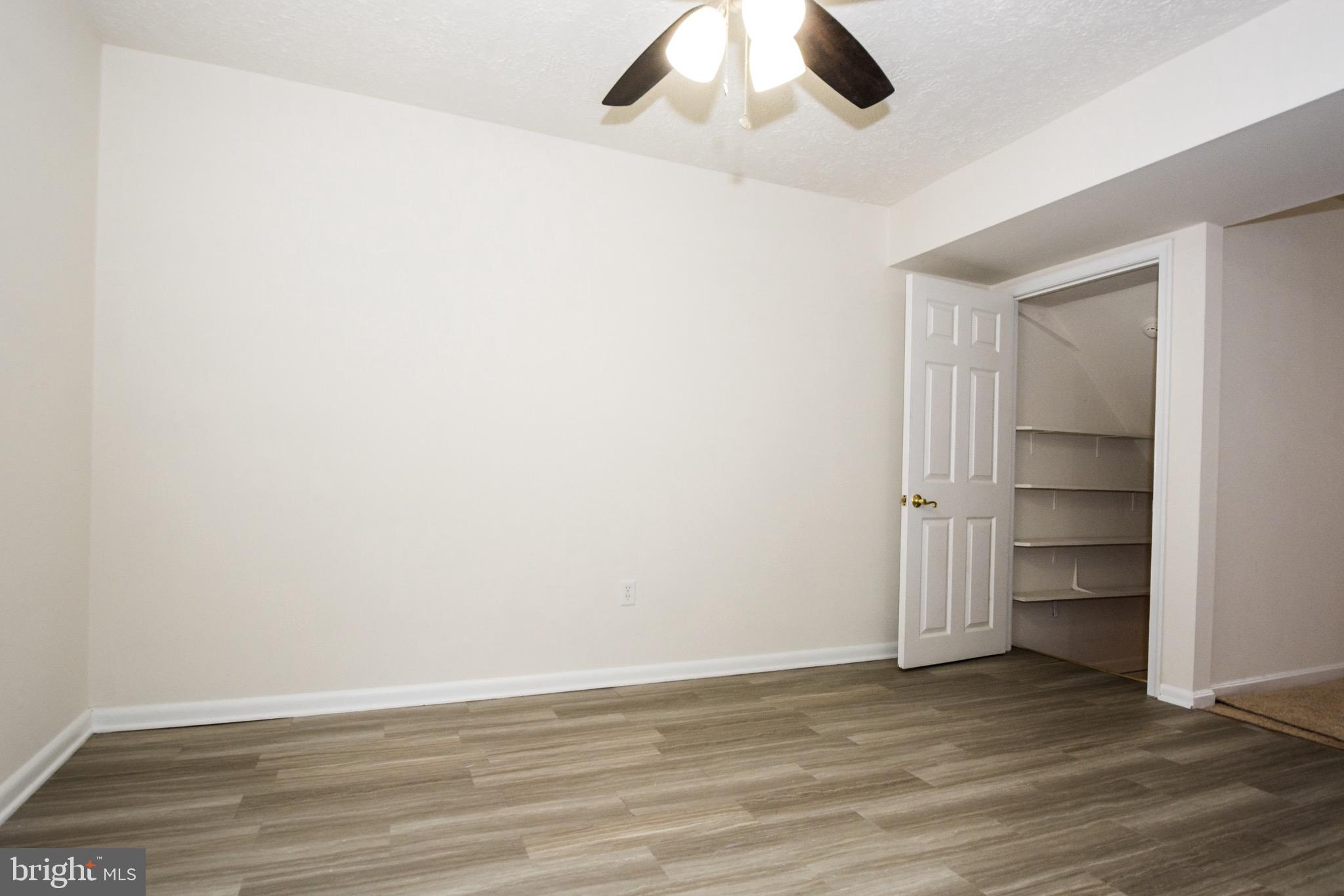 676 Queensgate Road Baltimore, MD 21229 - Photo 12 of 30
