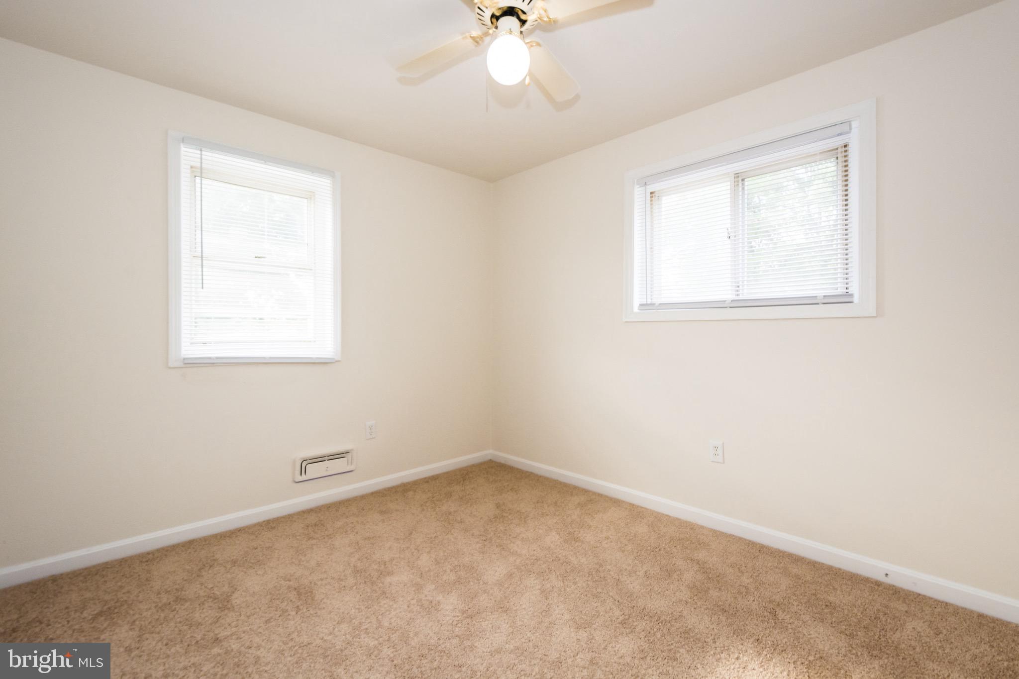 676 Queensgate Road Baltimore, MD 21229 - Photo 20 of 30