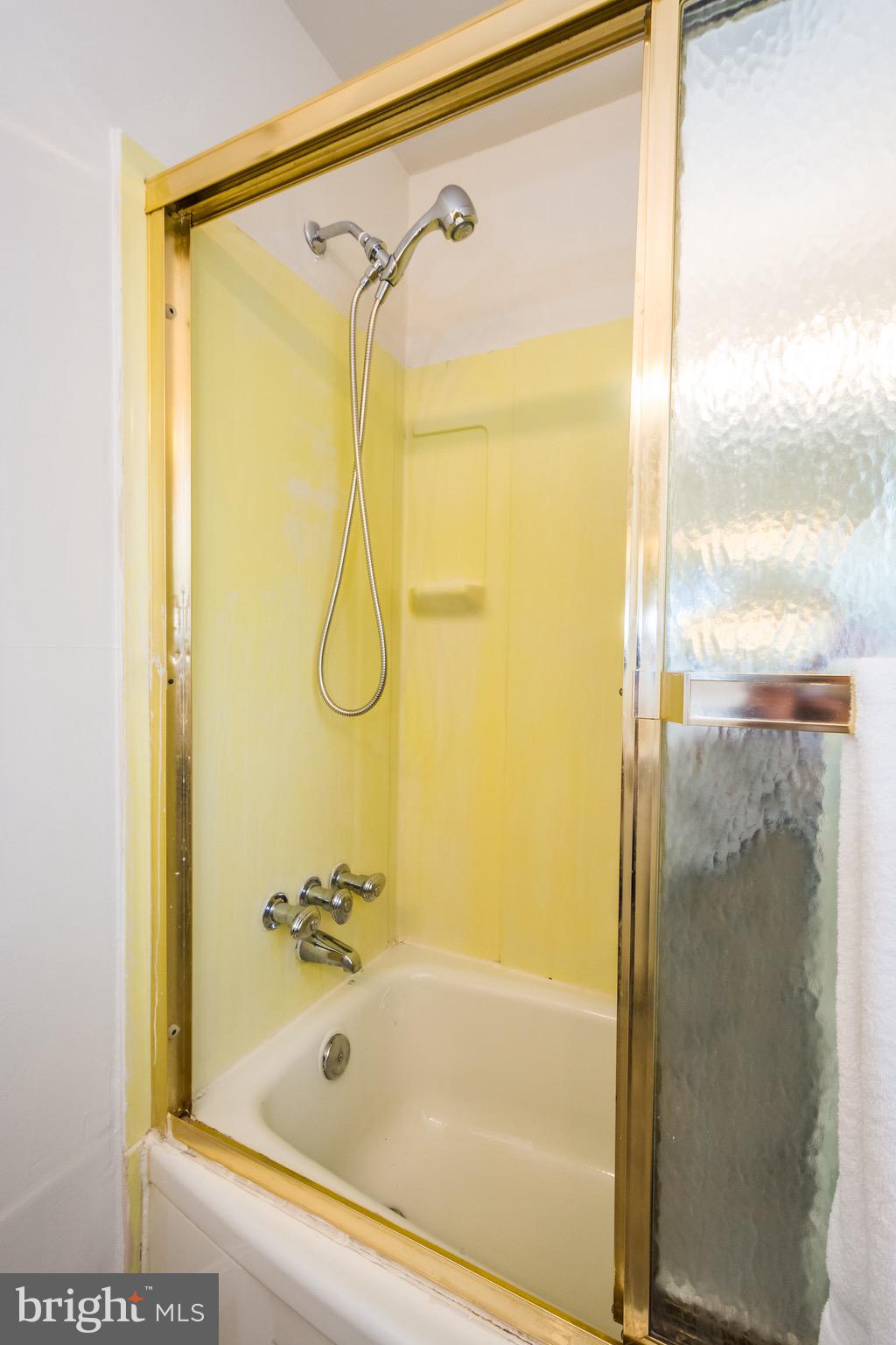 676 Queensgate Road Baltimore, MD 21229 - Photo 24 of 30