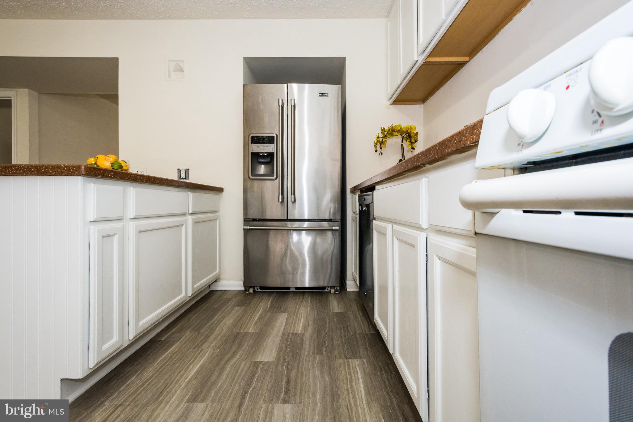 676 Queensgate Road Baltimore, MD 21229 - Photo 10 of 30