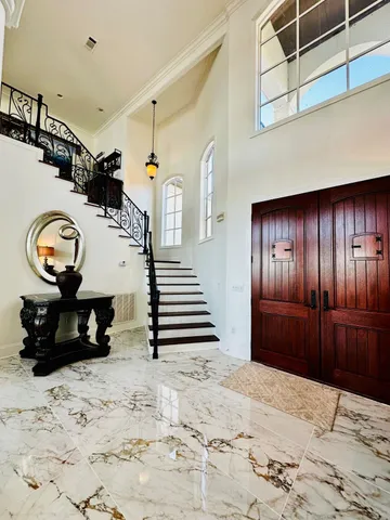 a view of entryway and hall