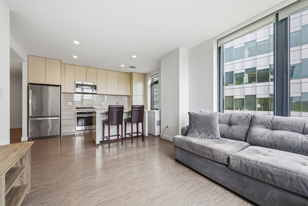 80-82 Fenwood Road, Unit 804 Boston, MA 02115 - Photo 17 of 27