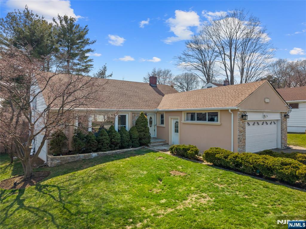 181 Haddenfield Road Clifton, NJ 07013 - Photo 2 of 34