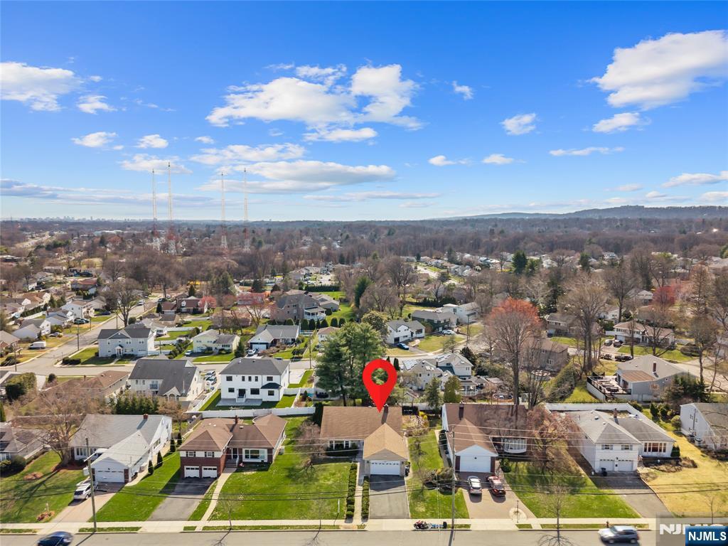 181 Haddenfield Road Clifton, NJ 07013 - Photo 32 of 34 an aerial view of a city