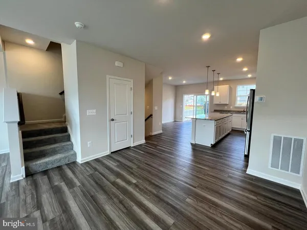$2,300 | 244 Telluride Way, Charles Town, WV 25414