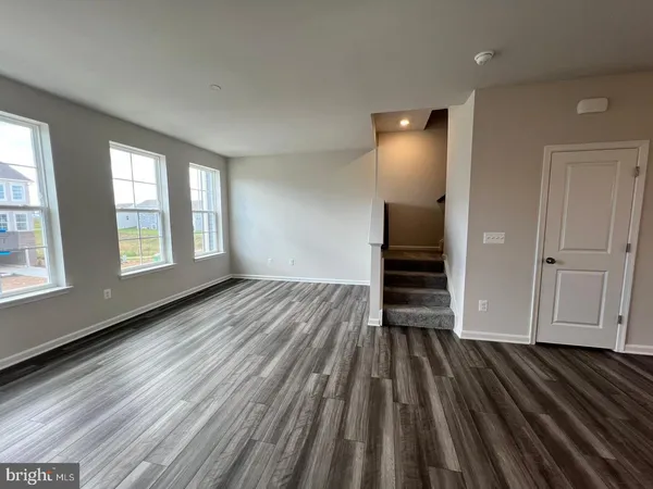 $2,300 | 244 Telluride Way, Charles Town, WV 25414