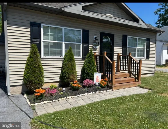 $299,900 | 10 School Lane, Reading, PA 19606