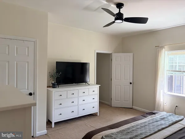 $299,900 | 10 School Lane, Reading, PA 19606