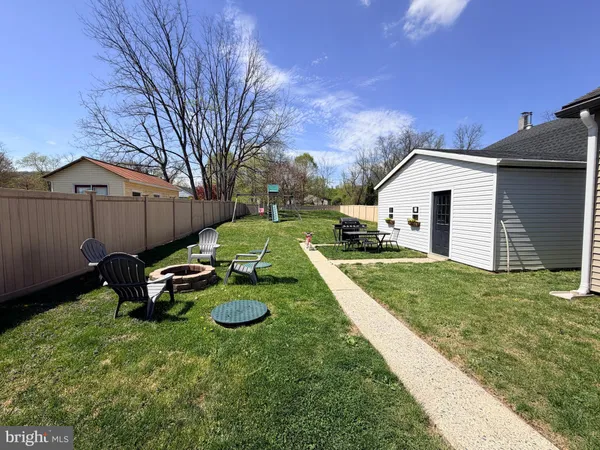 $299,900 | 10 School Lane, Reading, PA 19606