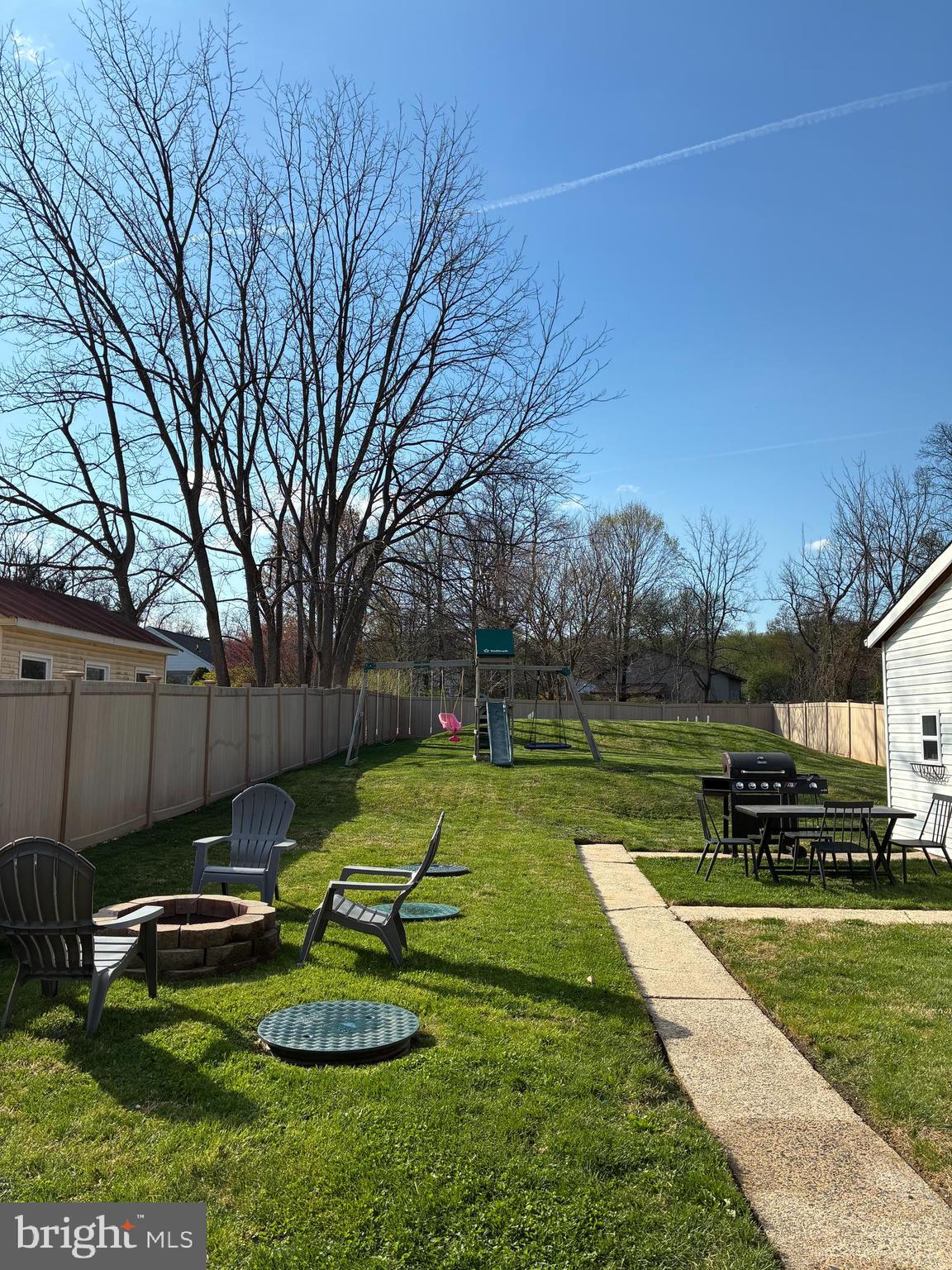 10 School Lane Reading, PA 19606 - Photo 40 of 40 Private space for entertaining