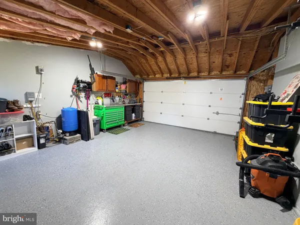 $299,900 | 10 School Lane, Reading, PA 19606