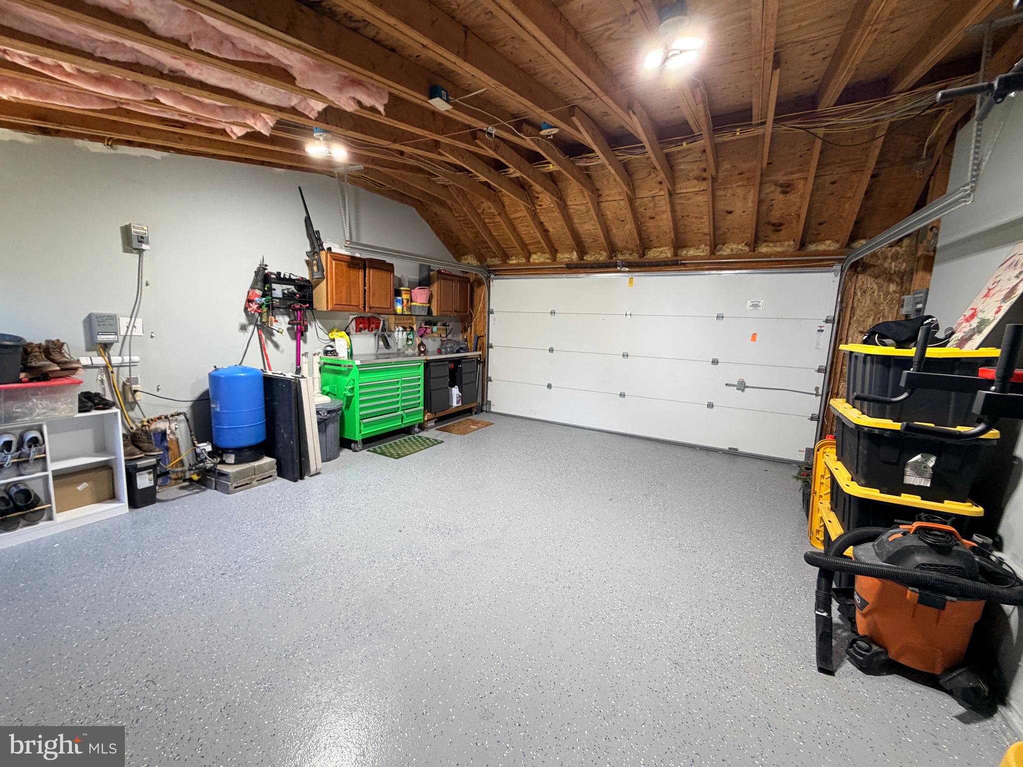 10 School Lane Reading, PA 19606 - Photo 4 of 40