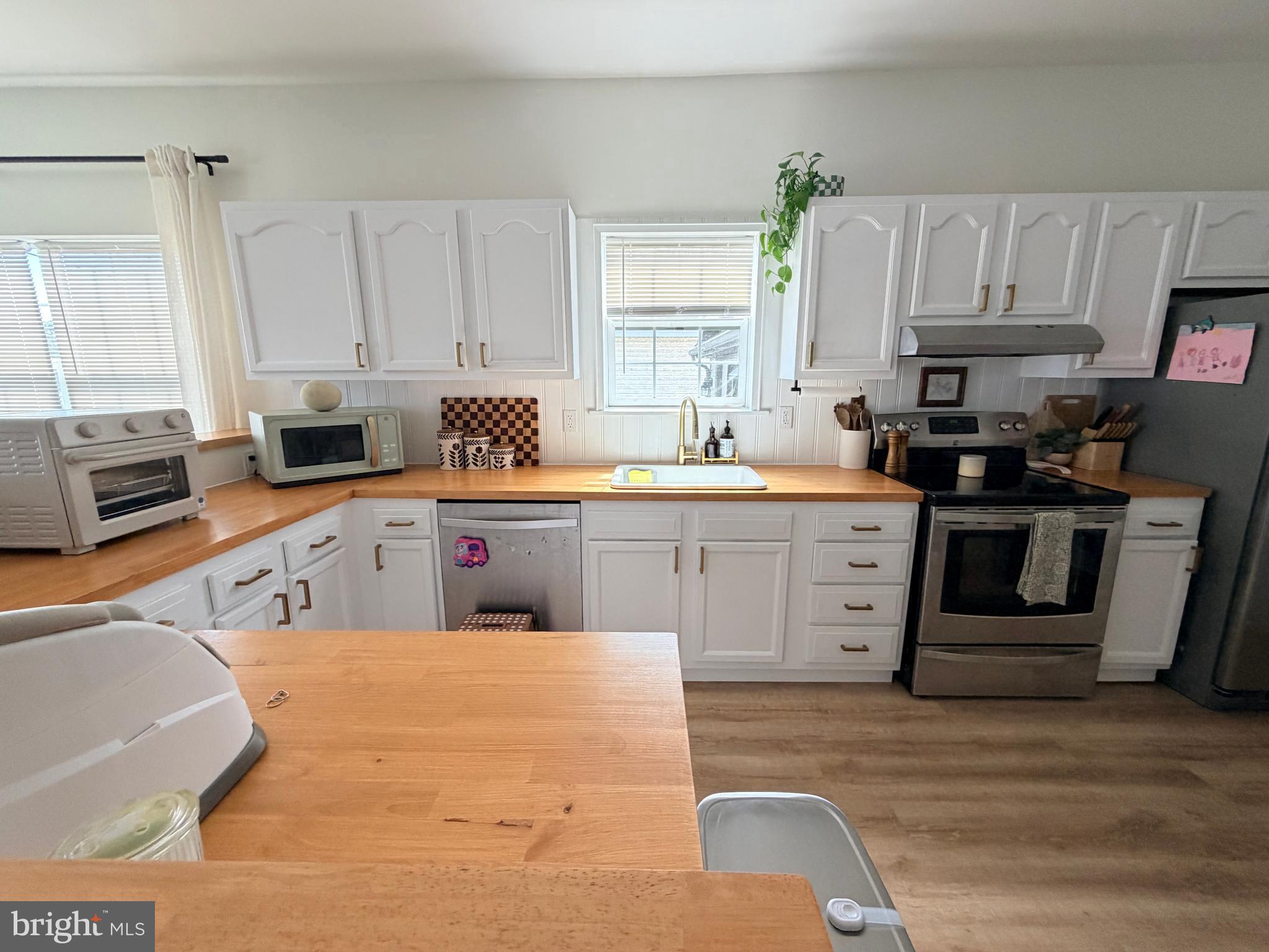 10 School Lane Reading, PA 19606 - Photo 7 of 40