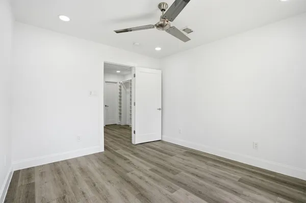 $2,500 | 4929 Creekmont Drive, Houston, TX 77091