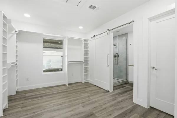 $2,500 | 4929 Creekmont Drive, Houston, TX 77091