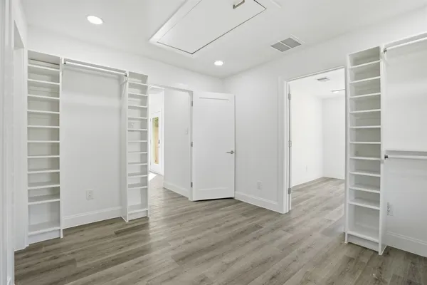 $2,500 | 4929 Creekmont Drive, Houston, TX 77091