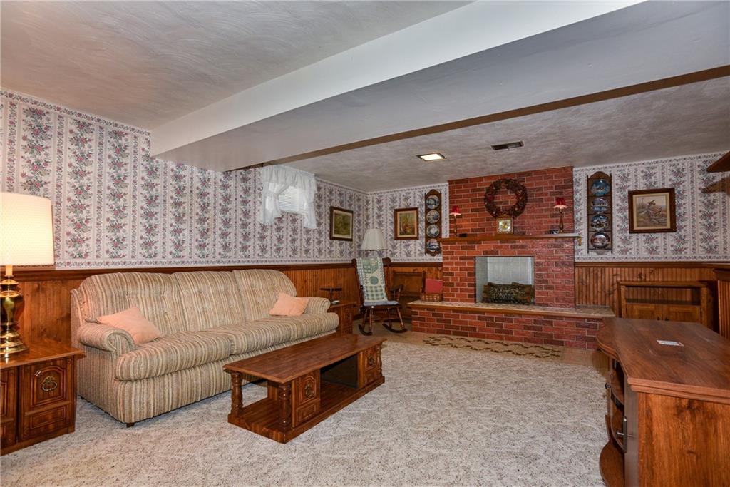 1004 Dressel Road Allison Park, PA 15101 - Photo 16 of 24 Gallery Image 16