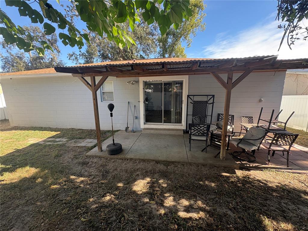 5230 Cherry Avenue Seffner, FL 33584 - Photo 6 of 7