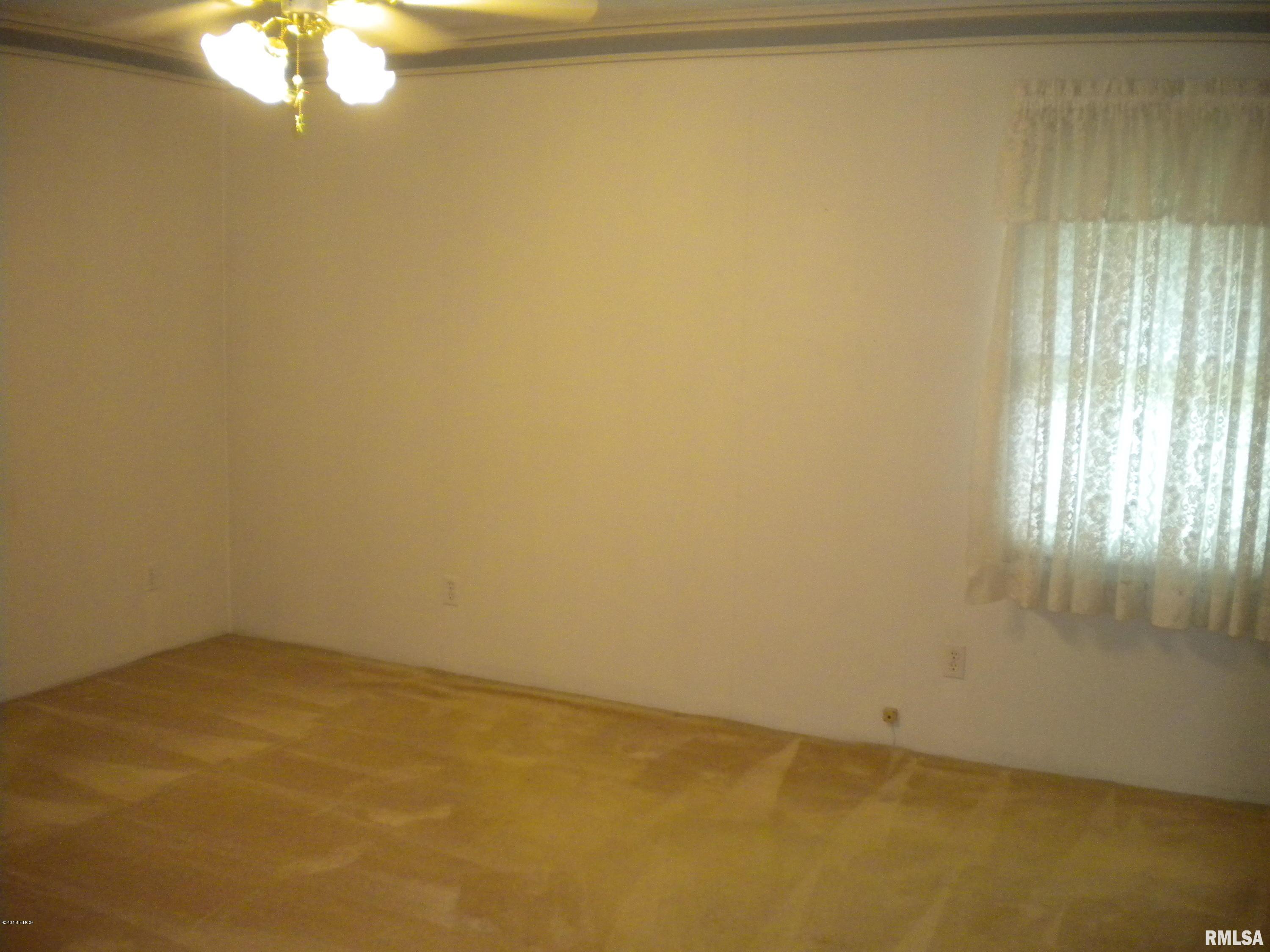 1210 State Rte 142 Eldorado, IL 62930 - Photo 14 of 22 Gallery Image 14