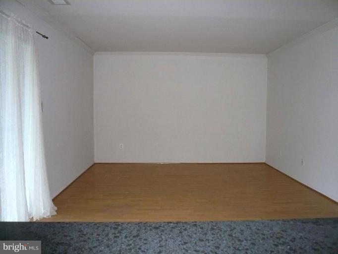 1782 Jonathan Way, Unit 1782B Reston, VA 20190 - Photo 7 of 11 Living Room