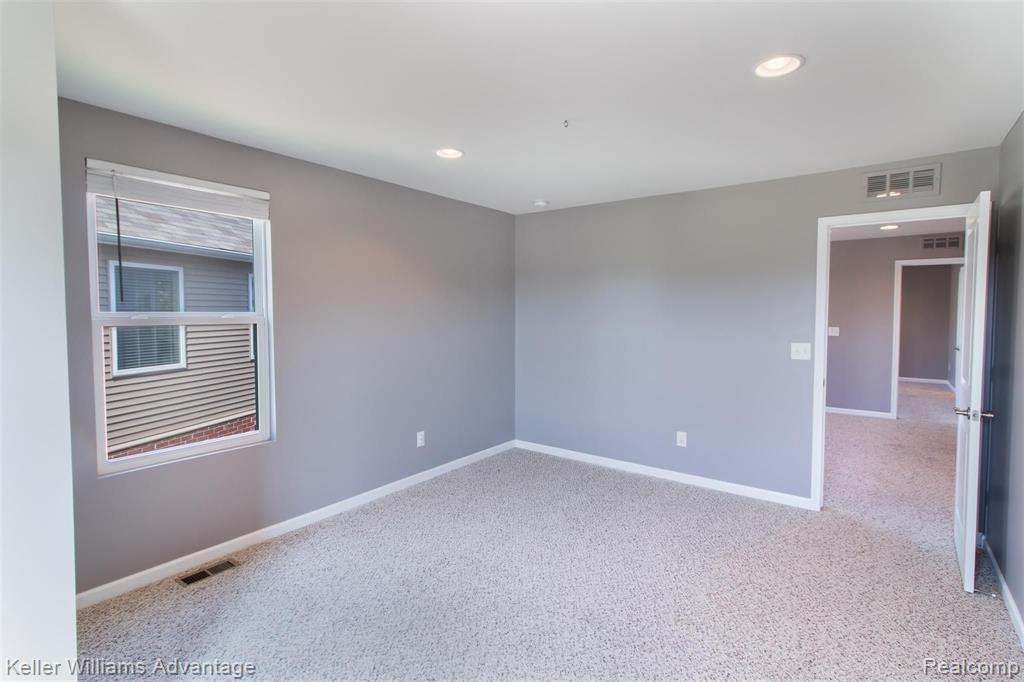 27679 Hartwick Circle Novi, MI 48374 - Photo 39 of 51